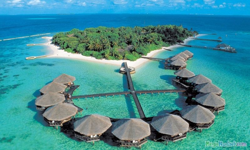 Мальдивы - место не для нудистов